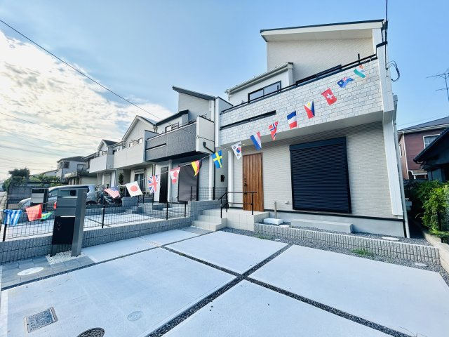 千葉市若葉区千城台東２丁目の玄関|建築施工例