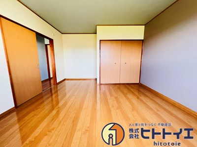 アジュールの洋室
