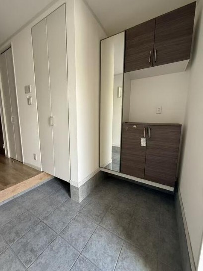 城東区今福南　中古戸建の玄関