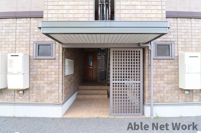 セピアコートⅢのエントランス