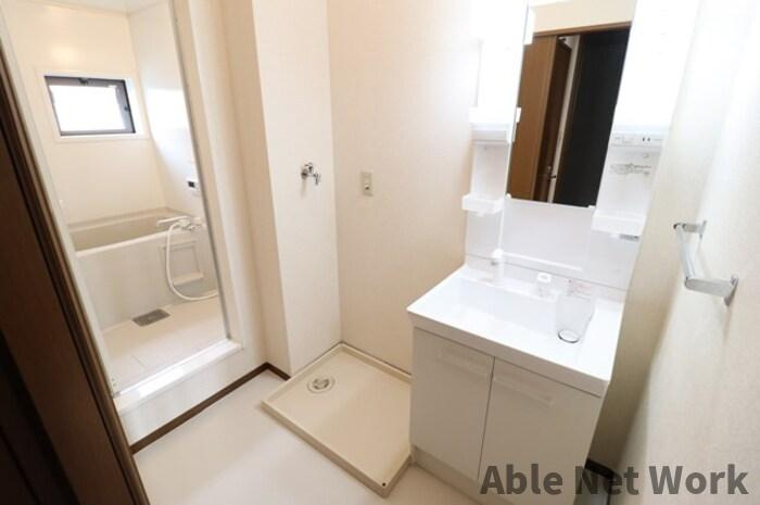 セピアコートⅢの洗面所|洗髪洗面化粧台