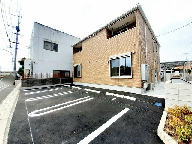 レークサイドはなのまちⅡの駐車場