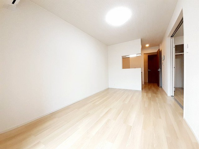 レークサイドはなのまちⅡの居間・リビング