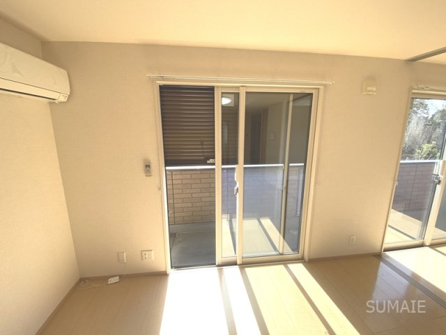 クレストール　北館の設備|シャッター雨戸☆