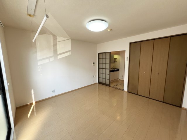 kanada A棟の居間・リビング