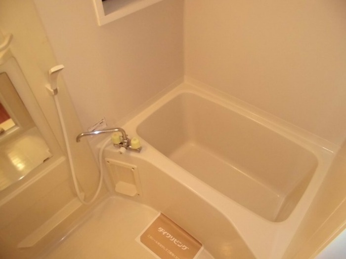 kanada A棟の浴室|バス・トイレ別