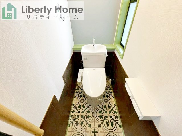 守谷市松前台1丁目　中古戸建のトイレ