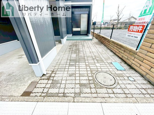 守谷市松前台1丁目　中古戸建の駐車場