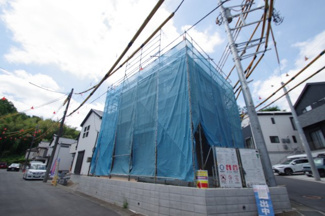 【外観】 | 【仲介手数料無料！！】川崎市麻生区細山4丁目　新築戸建て（全5棟）2号棟　4580万円 | 令和８年２月１６日撮影　建築中