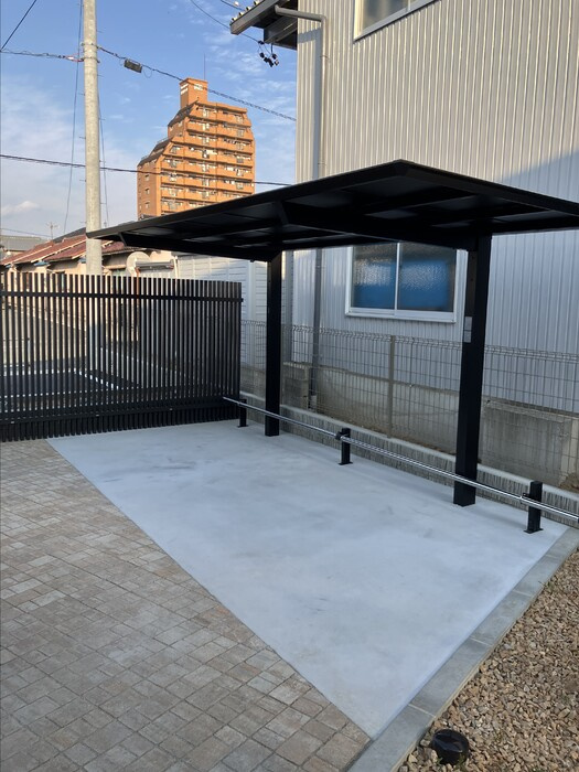 コンフォート椛 の駐車場