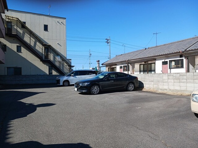 【駐車場】 | メゾンセシボンE