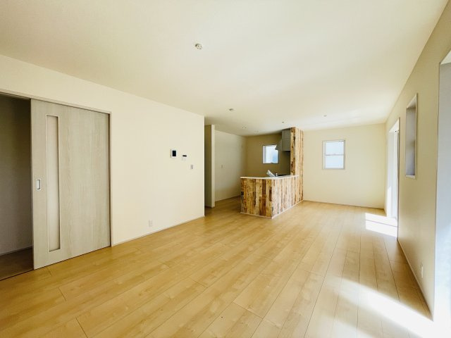 【居間・リビング】 | 深谷市上柴町東第3　リーブルガーデン　新築戸建　全2棟　1号棟