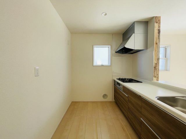 【キッチン】 | 深谷市上柴町東第3　リーブルガーデン　新築戸建　全2棟　1号棟