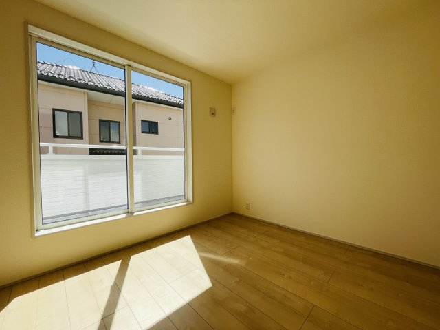 【洋室】 | 深谷市上柴町東　リーブルガーデン　新築戸建　全2棟　1号棟