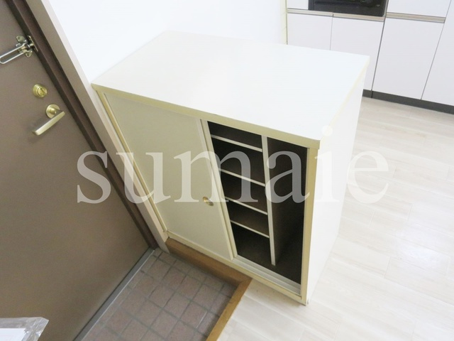 メゾンドセードルの玄関|シューズボックスです☆