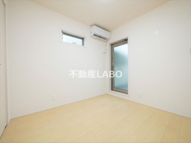 フジパレス湯里Ⅲ番館の居間・リビング