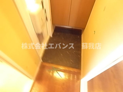 【玄関】 | メゾンフェール | 収納もある玄関です