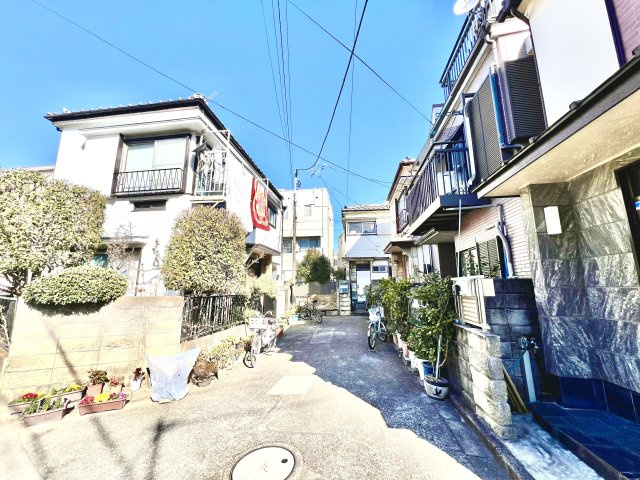 練馬区豊玉北1丁目　建築条件付売地　限定1区画の前面道路含む現地写真