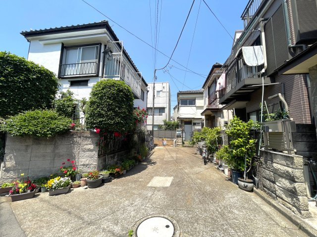 練馬区豊玉北1丁目　充実設備の新築戸建　限定1棟の前面道路含む現地写真