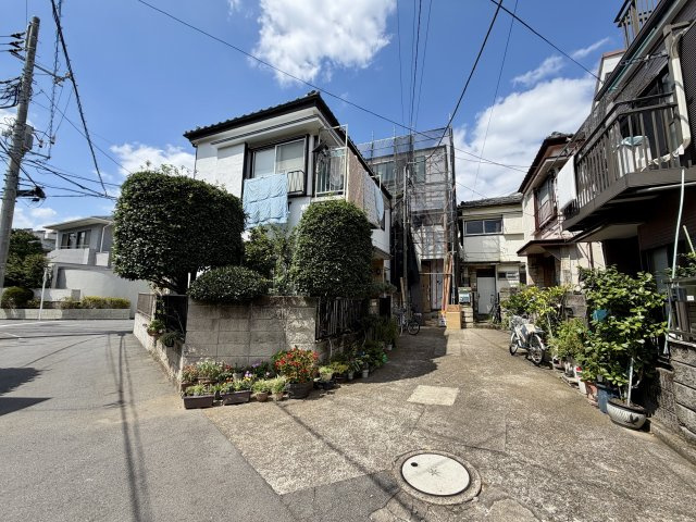 練馬区豊玉北1丁目　充実設備の新築戸建　限定1棟の前面道路含む現地写真