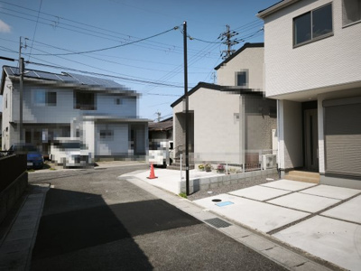 【前面道路含む現地写真】 | 大津市神宮町3-17　新築戸建
