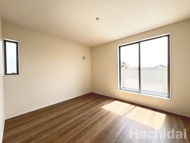 碧南第66照光町　新築住宅＜3号棟＞の洋室|南側7.25帖洋室