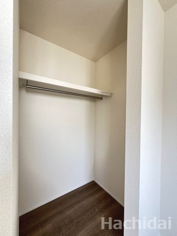 碧南第66照光町　新築住宅＜3号棟＞の収納|洋室ウォークインクローゼット