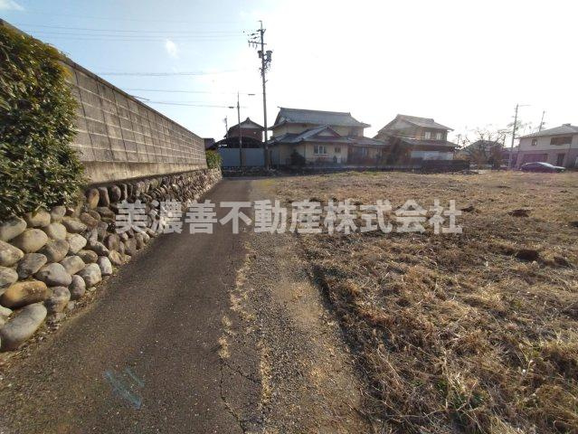 ６６５７０　岐阜市木田土地の前面道路含む現地写真