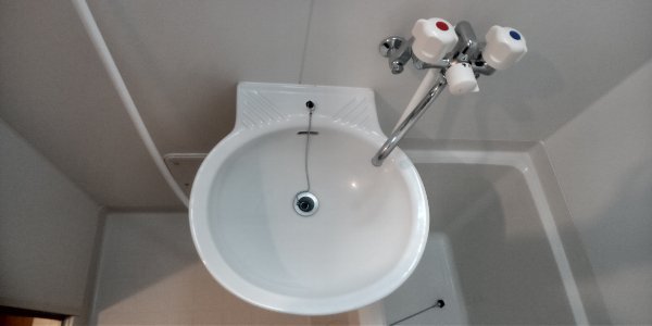 レオパレスグランドゥール綾の内装