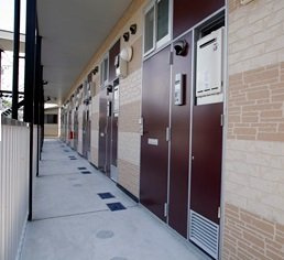 レオパレスグランドゥール綾のその他