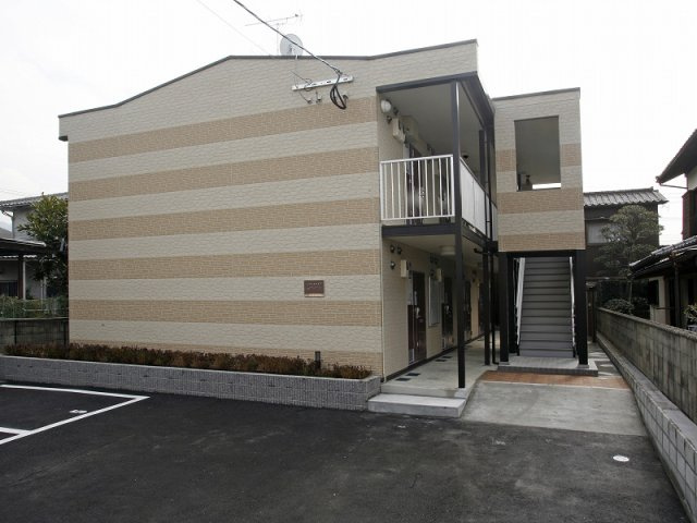 レオパレスフォレットの外観