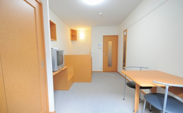 レオパレス大塚の居間・リビング