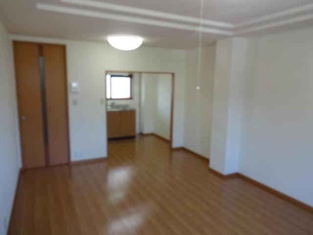 コーポ中の谷の居間・リビング|リビング（イメージ）