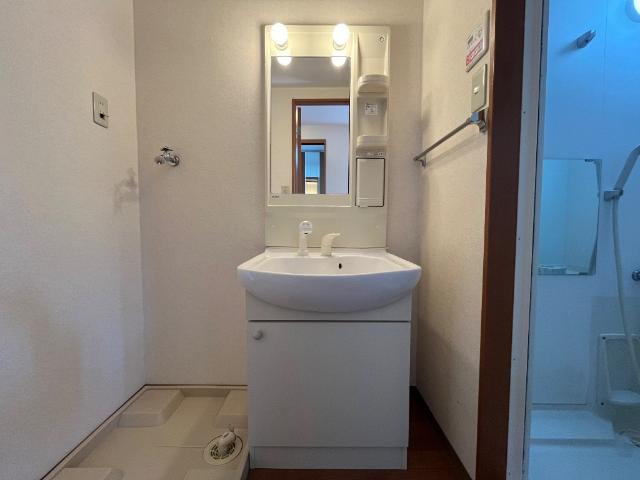 ルミナス・ヨシダＡの洗面所|洗髪洗面化粧台