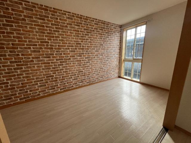 ヴィラージュ新木屋瀬　の内装|洋室