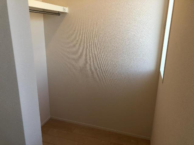 シャルマン・東鳴水の収納|ウォークインクローゼット（イメージ）