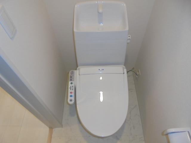 シャルマン・東鳴水のトイレ|シャワー付トイレ（イメージ）