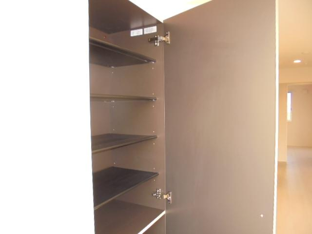 シャルマン・東鳴水の収納|下駄箱（イメージ）