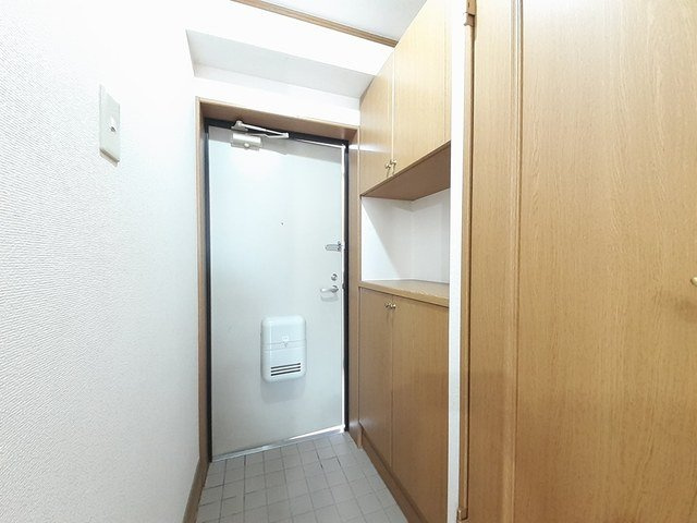 グランシャリオ東鳴水の玄関