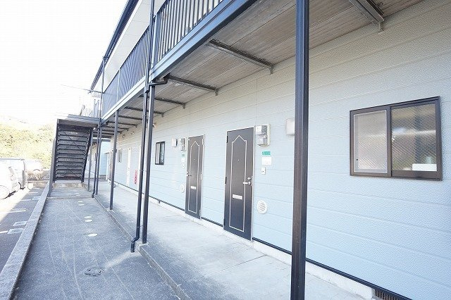 サンハイツ梶山Ｂのエントランス