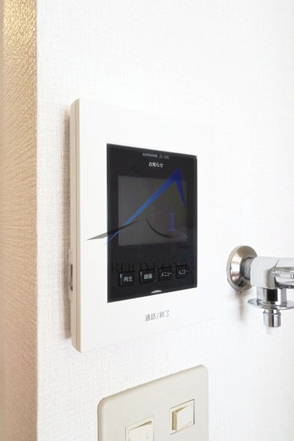 ルーブル中村橋のセキュリティ|モニター付きインターホンです。