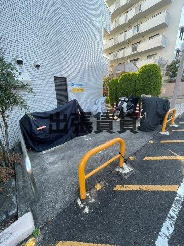 仲介手数料0円！！八事ガーデンヒルズの駐車場
