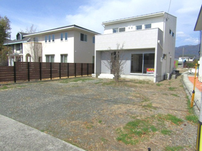 【庭】 | 中古戸建　甲府市里吉4丁目 | お庭も活用できます