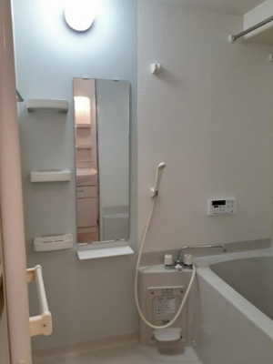 【浴室】 | シェーネⅠ | 落ち着いた空間のお風呂です