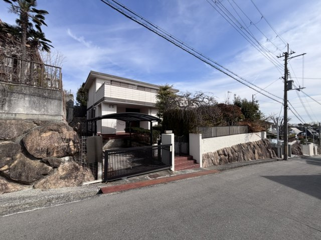 西宮市鷲林寺南町　古家付売土地