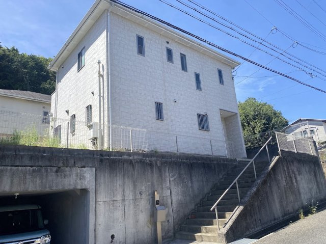 兵庫県西宮市名塩平成台19-2