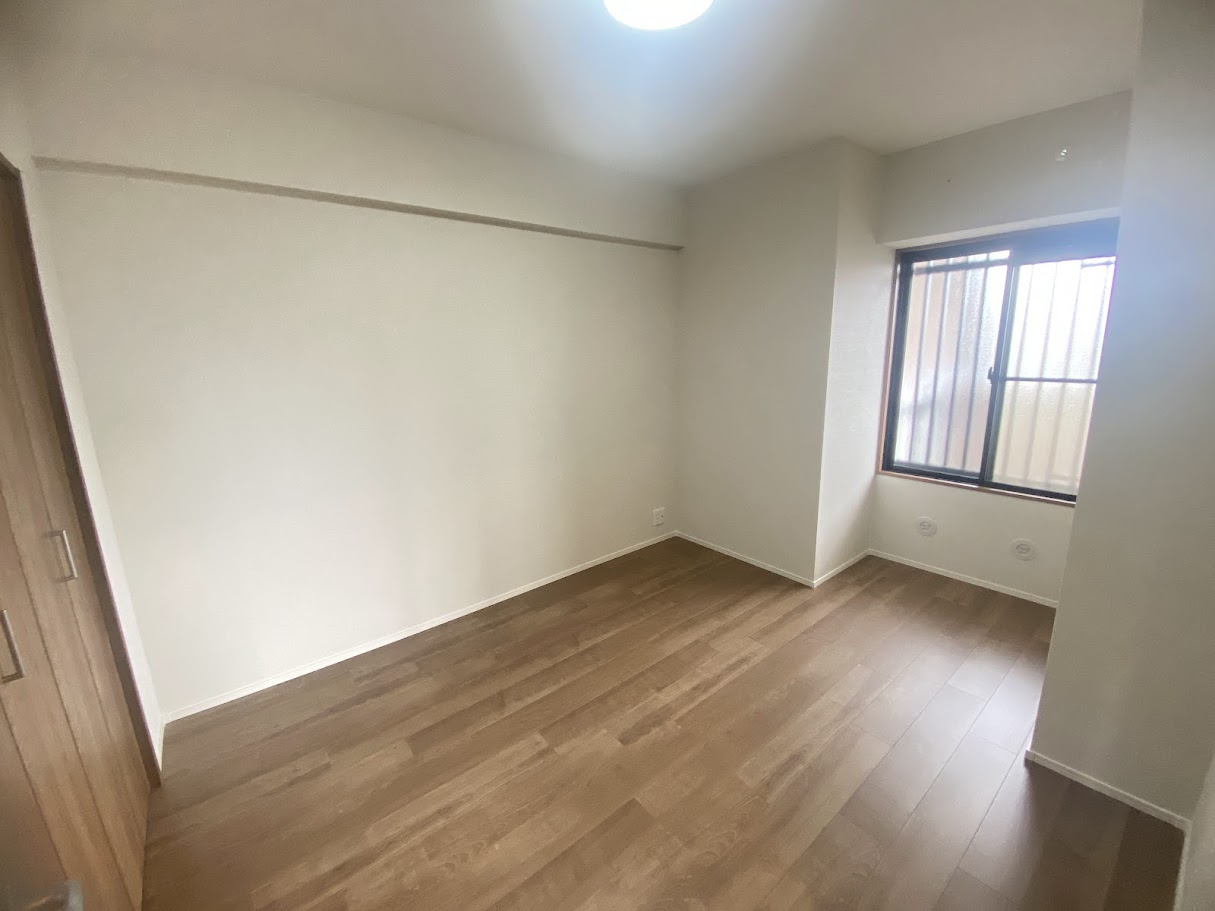 ディアエスタ・ミオ甲子園一番町の洋室|明るい洋室です