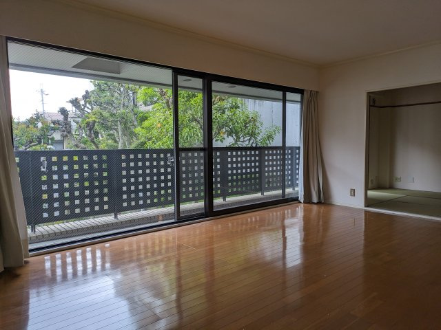 ラフィーヌ芦屋の居間・リビング|家具設置のイメージです