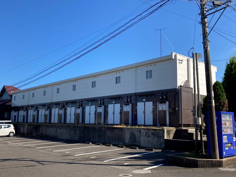 レオパレスSTARESの外観|画像1