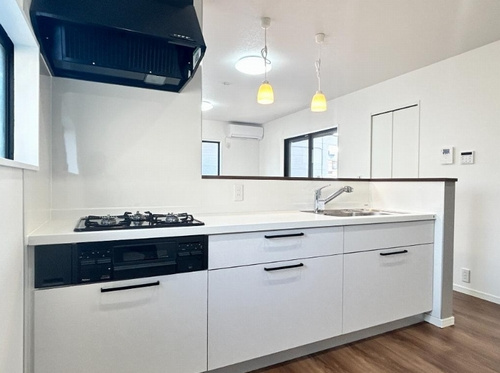 【キッチン】 | 【仲介手数料０円】平塚市田村5丁目　中古一戸建て | 平塚市田村5丁目　中古一戸建て